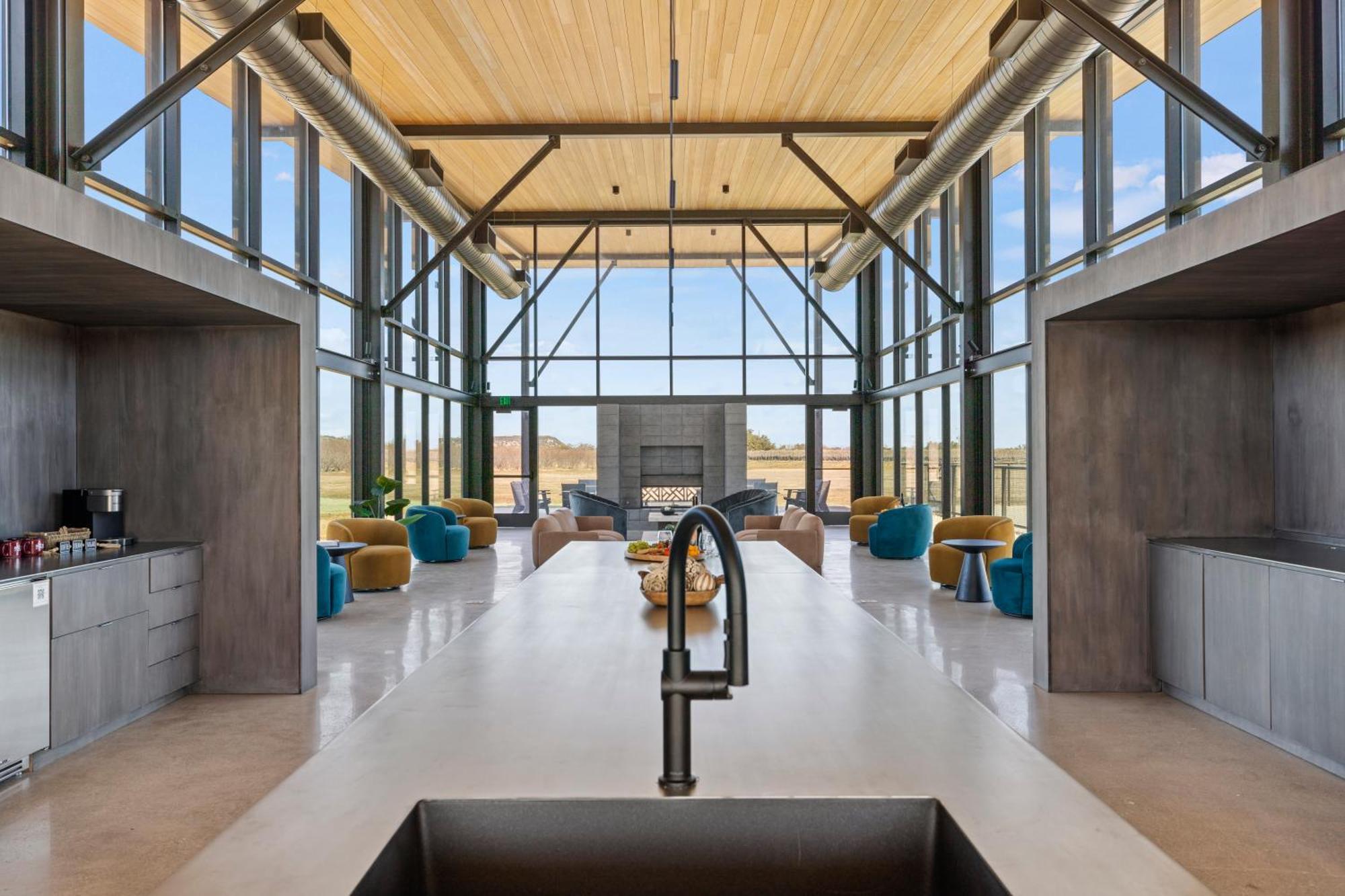 Skye Texas Hill Country Resort Hilltop Bagian luar foto